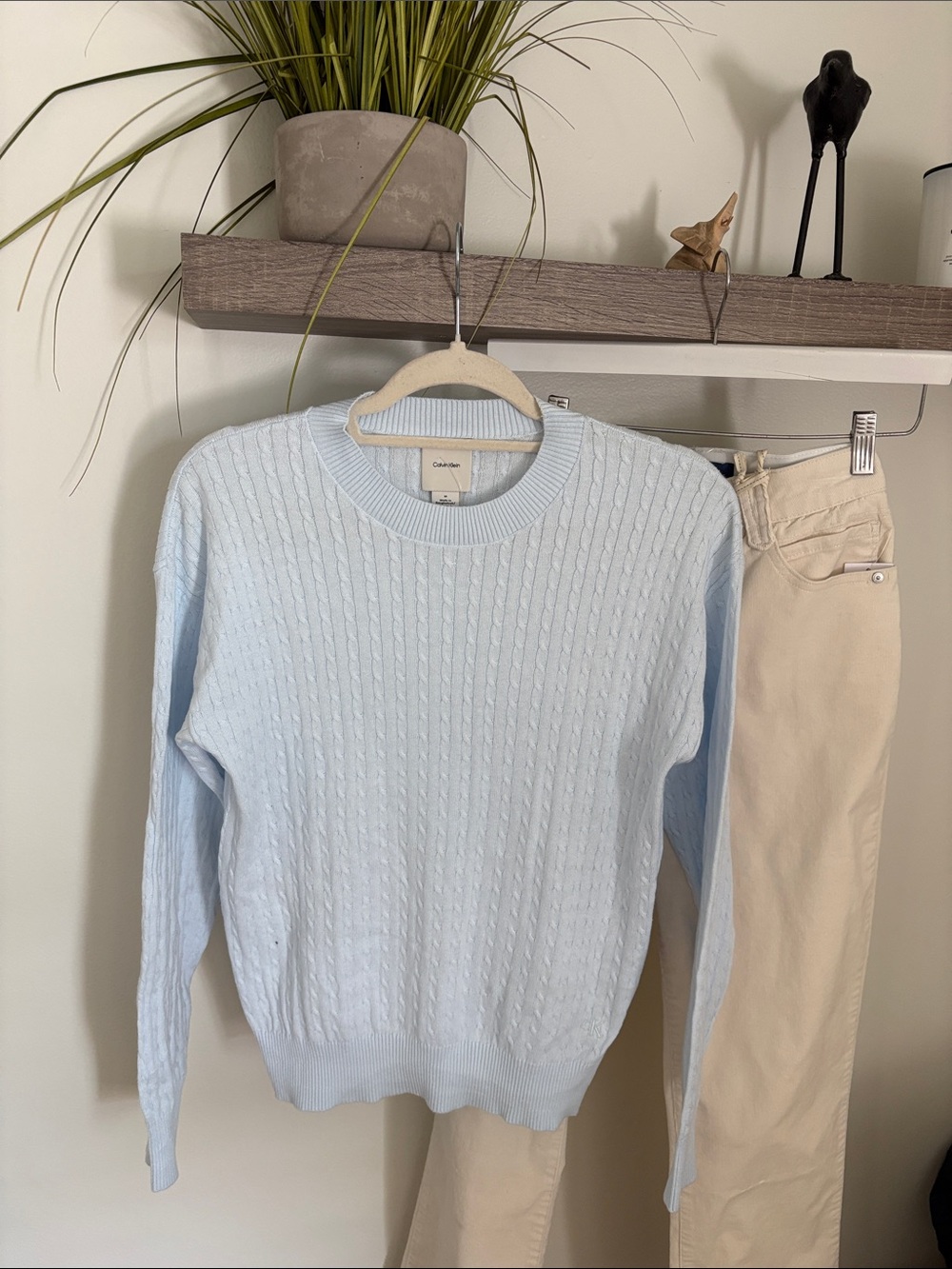 Calvin Klein Light Blue Cable Knit Crewneck Sweater 💯 % cotton